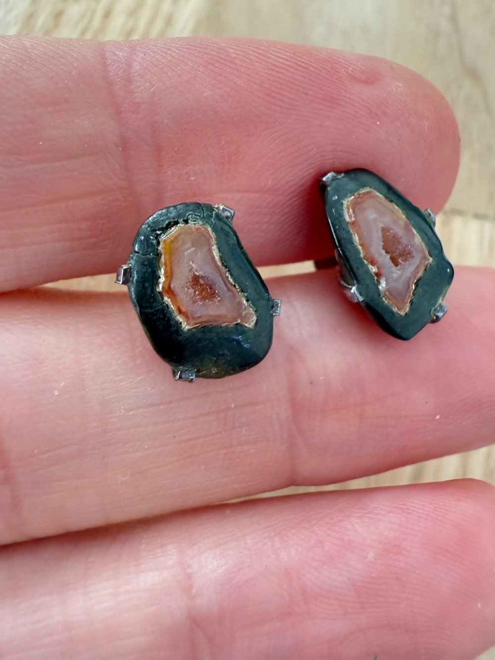 Vintage 925 sterling silver agate mini geode earrings on posts